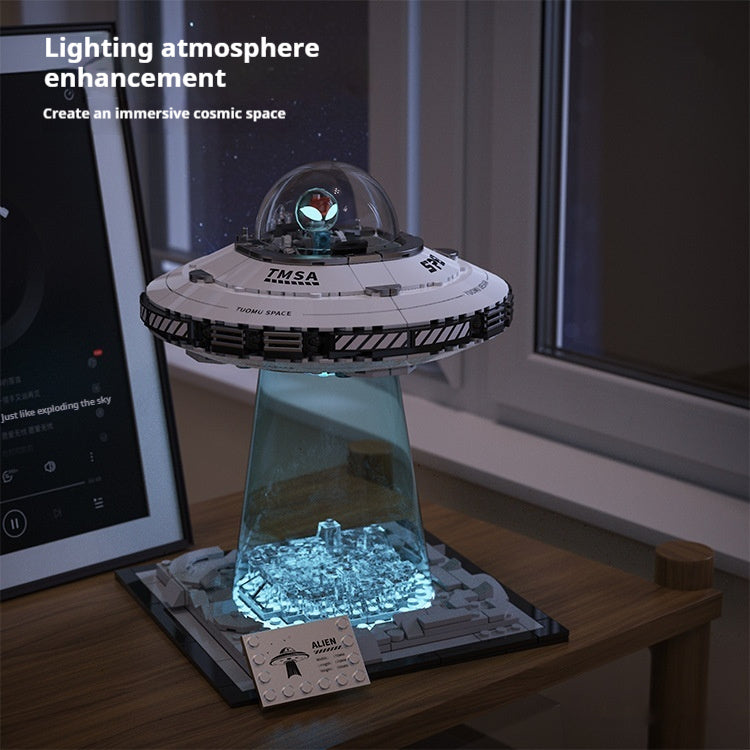UFO Space Exploration Display Model – Light-Up Spaceship Building Kit